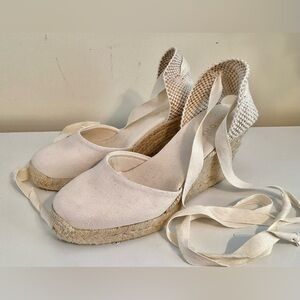 ALOHAS Cream Espadrille Wedges Made in Spain Sz 38
